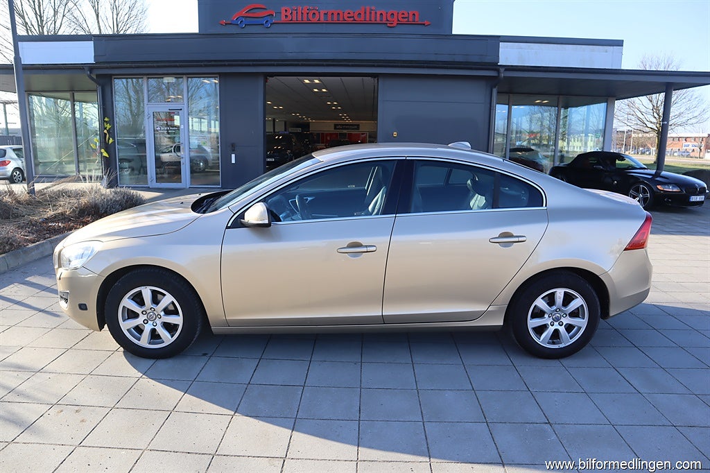Volvo S60 T4F 1.6 180hk Summum Drag Skinn Svensksåld