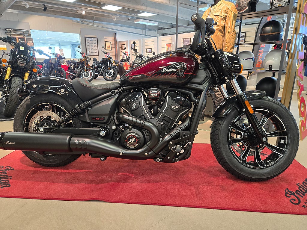 Indian SCOUT BOBBER 125 ÅRS JUB *NU I BUTIK* 