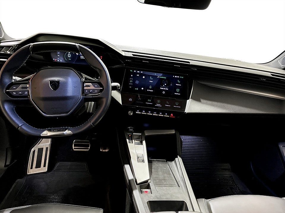 Bild på Peugeot 408 GT 1.2 PT 130hk Aut B-KAMERA CARPLAY