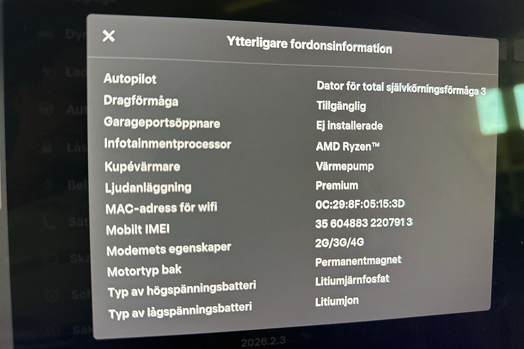 Tesla Model Y 2024