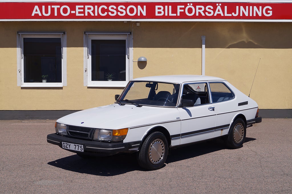 Saab 900 3-dörrar | Nybesiktigad | Veteranbil | Drag | Skattefri
