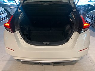 Halvkombi Nissan Leaf 21 av 21