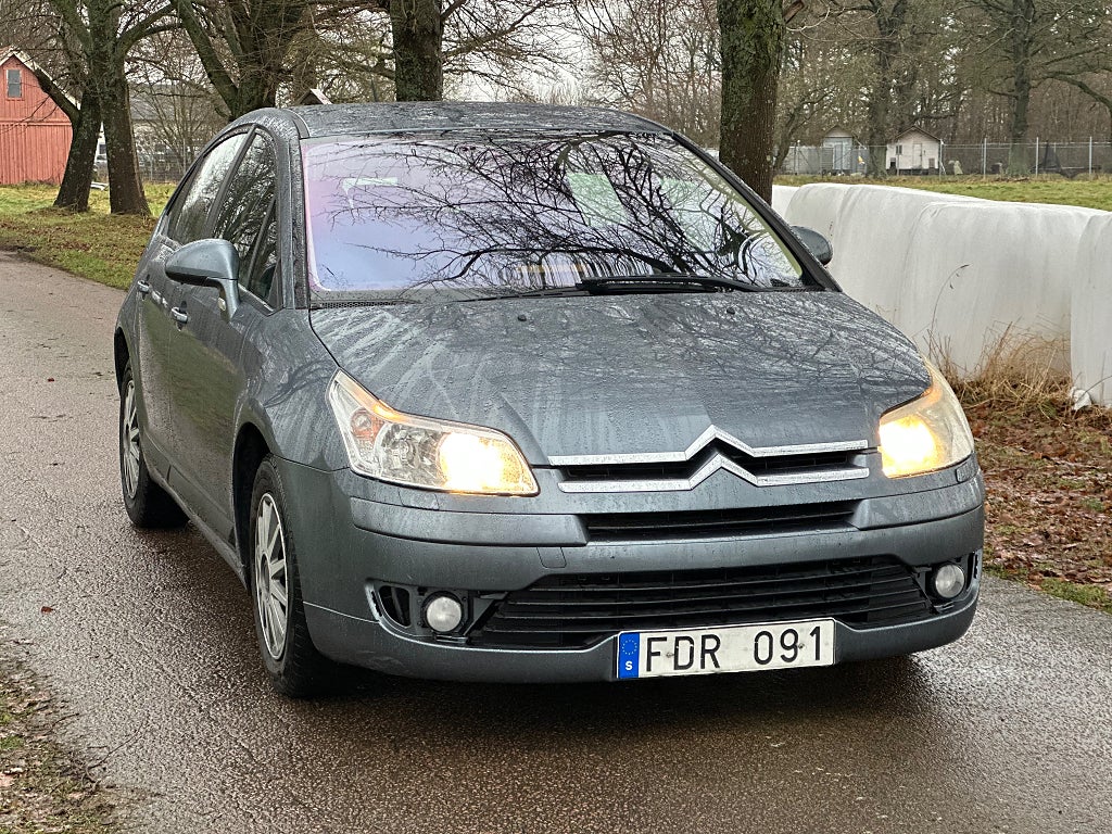 Citroën C4 1.6 HDiF EGS Svensksåld, Automat, Lågmil.  