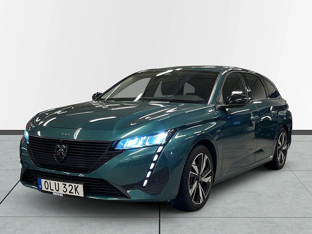 Peugeot 308 SW Plug-In Hybrid 180 MOMS/MoK-värm/1 Ägare/SoV-däck