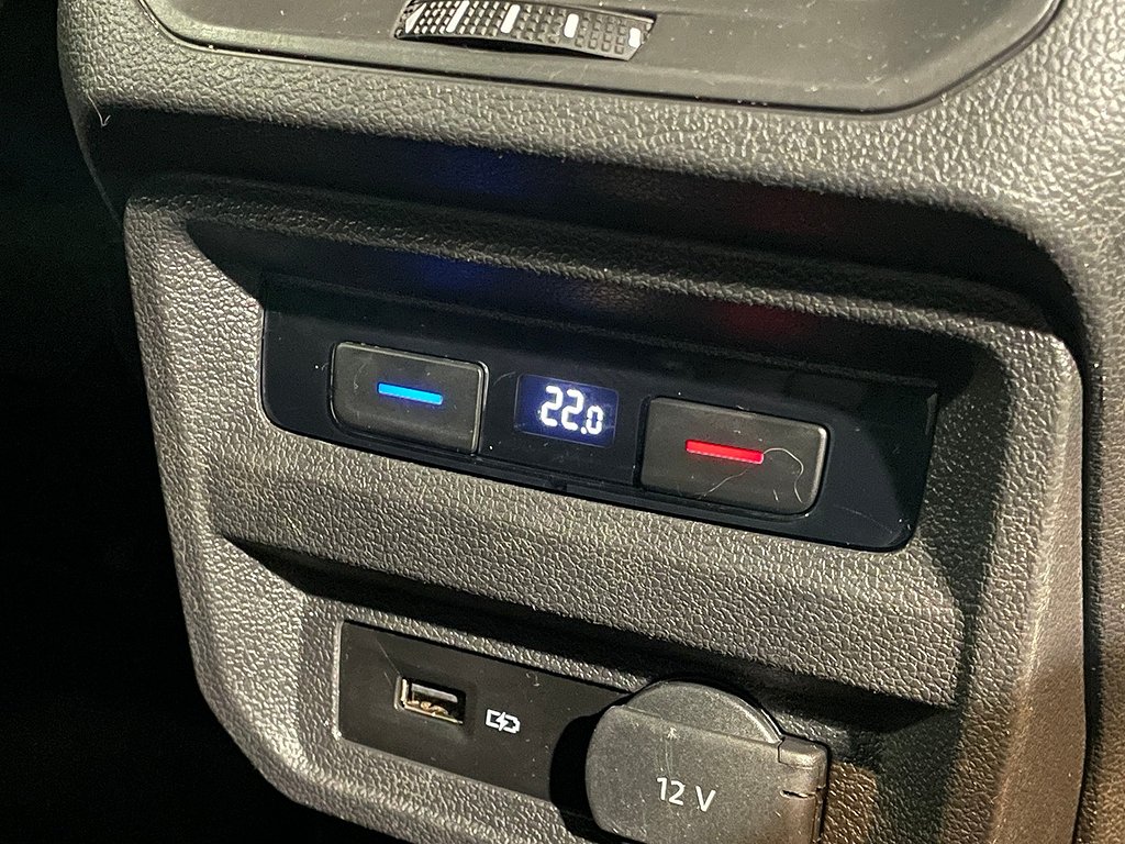Volkswagen Tiguan Allspace R-LINE |4WD|DRAG | 7sits| Värmare 2019