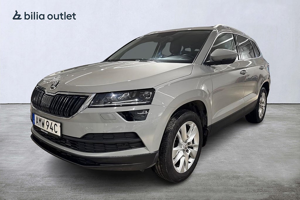 Skoda Karoq 1.0 TSI Style / Värmare / B-Kam / Drag / Canton