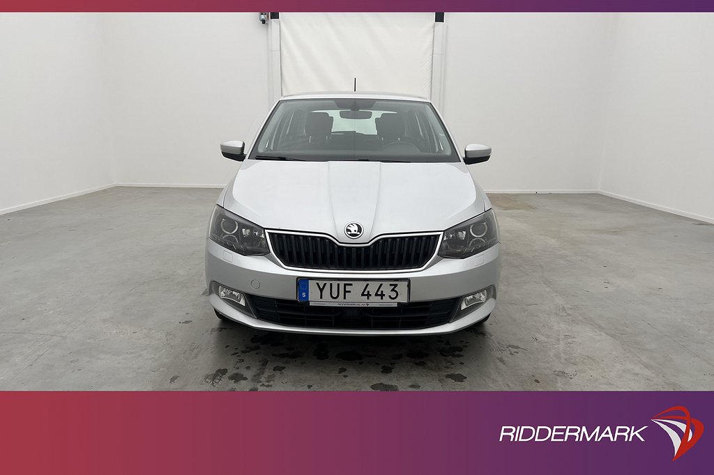 Skoda Fabia 1.0 TSI 110hk Sensorer CarPlay Låg-Skatt