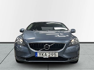 Volvo V40 D2 Kinetic M&D-värm/Sensorer/S&V-Däck/Kamrem bytt