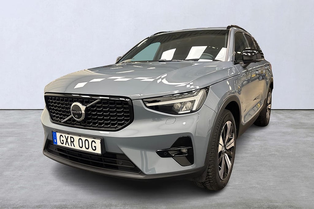 Volvo XC40 Recharge T4 Plus Dark