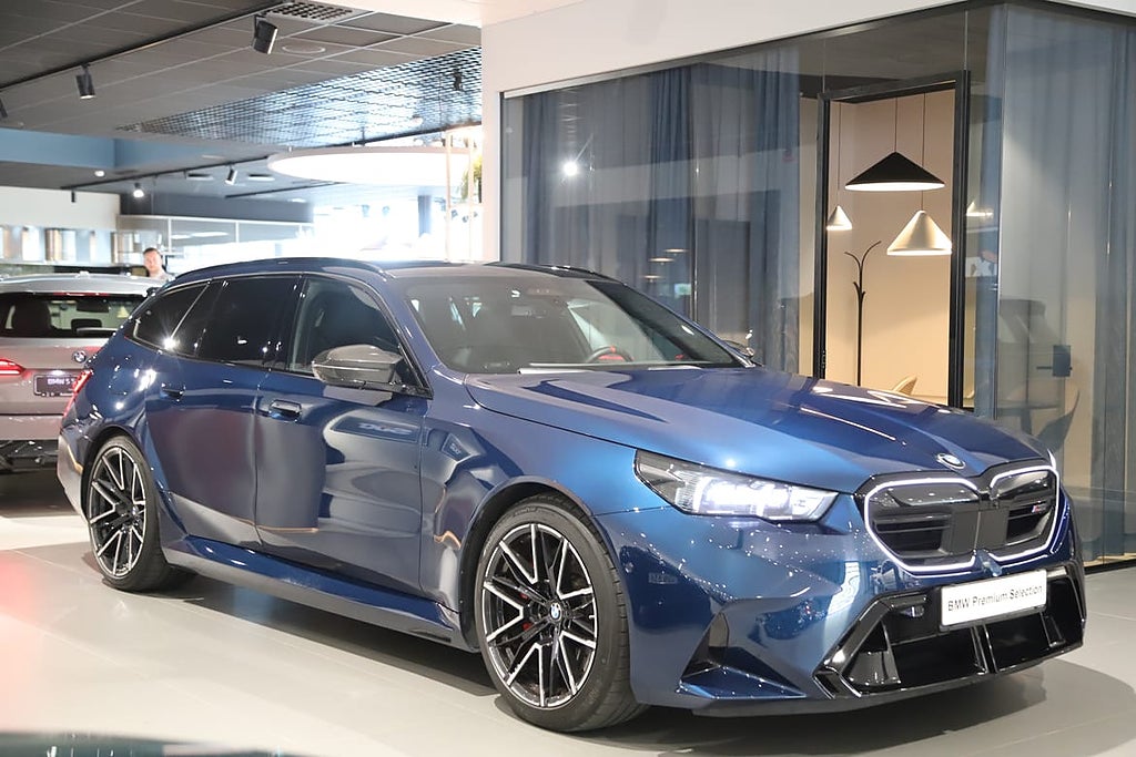BMW M5 Individualfärg / Panormama