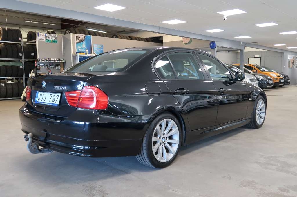 BMW 320 d Sedan Comfort, Dynamic Euro 5 2009, kuva 6/37
