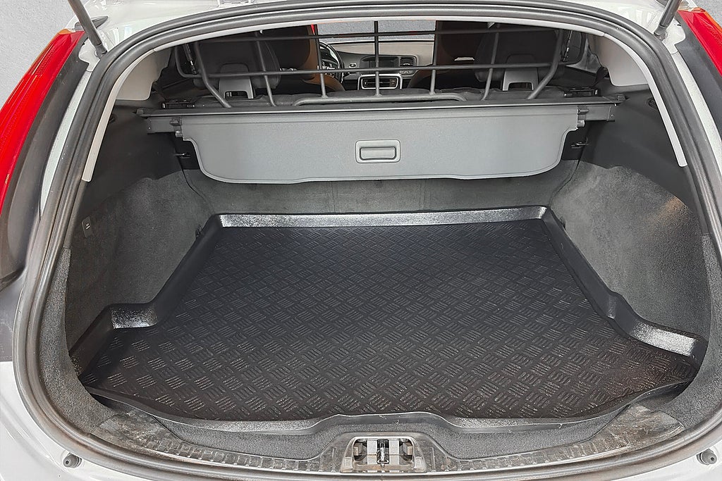 Volvo V60 D4 Momentum Business Edition Pro Taklucka Fullservad