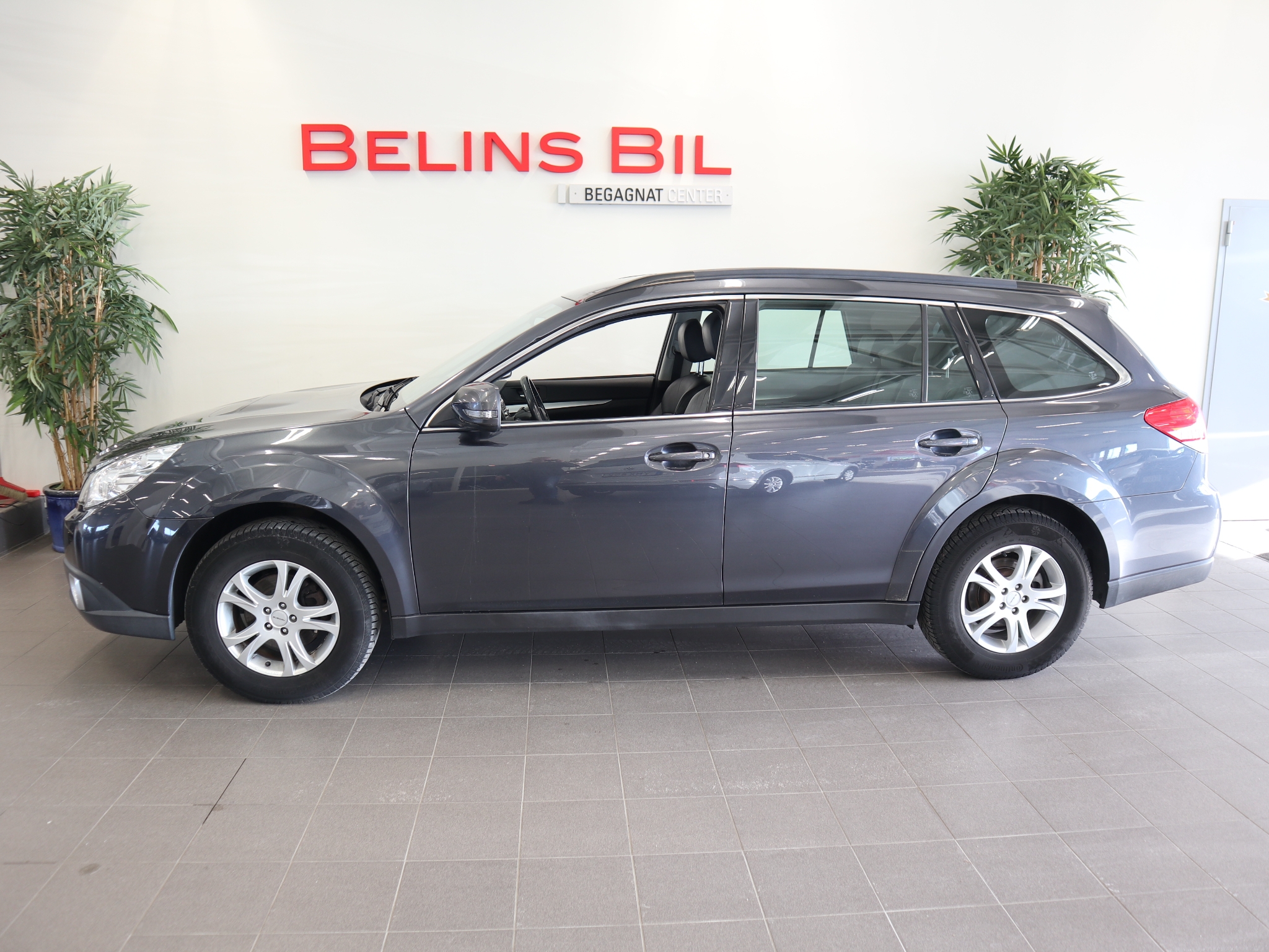Subaru Legacy Outback 2.0 4WD 150hk 2010, kuva 2/34