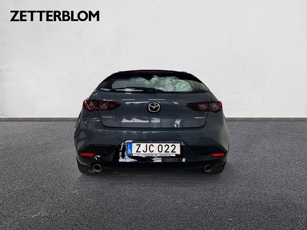 Halvkombi Mazda 3 4 av 16