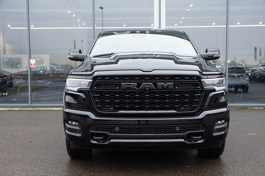 Dodge RAM 1500 Limited Rambox Night Multilu 548 hk LÅG SKATT