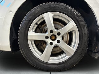 Volkswagen Touran 7-sits 1.0 TSI OPF Drag Kamera Psens S&V-däck ISOFIX