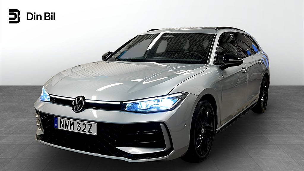 Volkswagen Passat TDI193 4M DSG R-Line Black/P-värmare/Drag