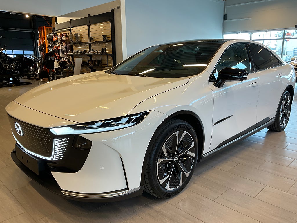 Mazda 6e 258 hk 68,8 kWh Takumi Pano 360-Kamera KAMPANJPRIS