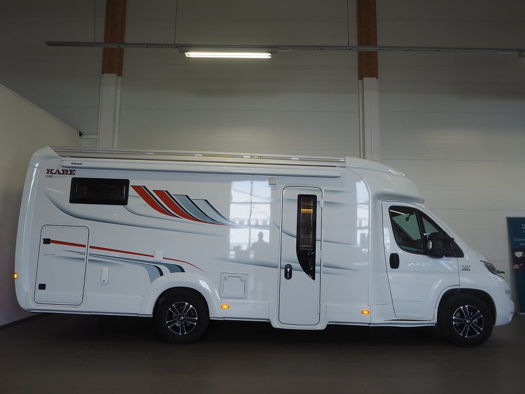 Kabe TMC Classic 740 LGB Långbädd I Solcell I Backkamera I 4250kg 2016
