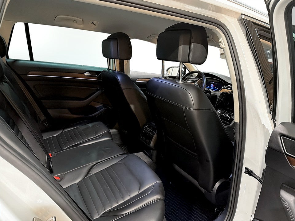 Bild på Volkswagen Passat Alltrack 2.0 TDI 4Motion 240hk Aut AWD - B-KAMERA,DRAG,ELSTOL