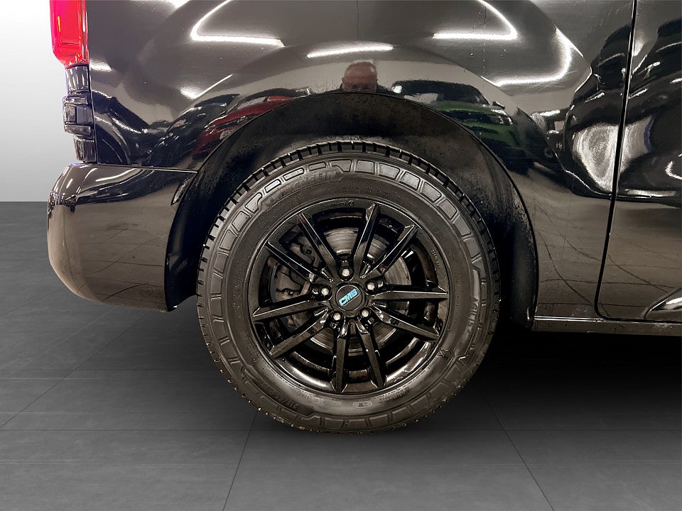 Bild på Peugeot e-Expert PRO+ 75kWh 136hk Aut L2 B-KAMERA NAVI