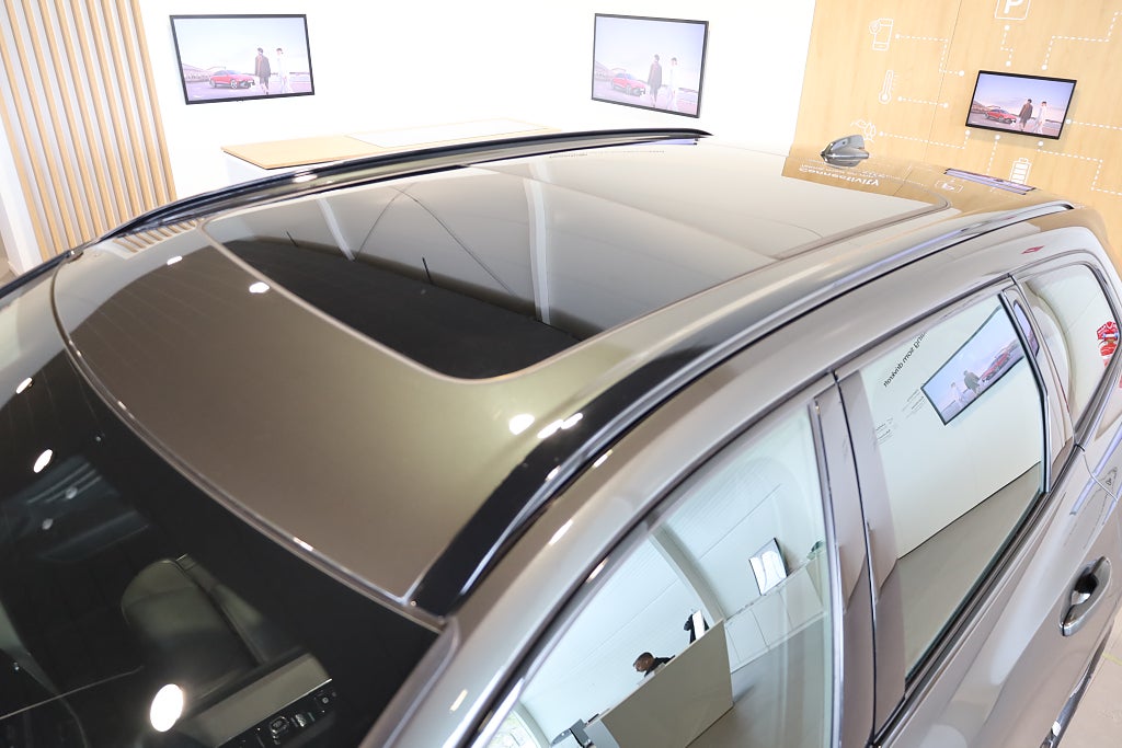 Volvo XC60 Recharge T6 AWD AUT R-Design Pano H&K Navi Kamera 2021