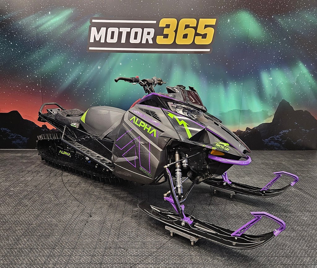 Arctic Cat M8000 HARDCORE ALPHA ONE 153" • 447 MIL • 799 KR/MÅN • KÖP ONLIN