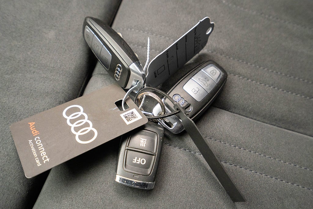 Audi A6 Allroad Q 45 TDI BLACK LUFT 21' MATRIX D-VÄRM DRAG KAMERA MOM