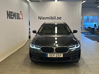 BMW 520 d xDrive Touring Drag/Kamera/Sov-däck/MoK-värm/Navi