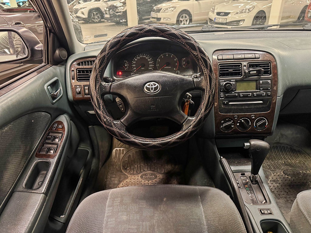 Toyota Avensis 1,8 129Hk Automat