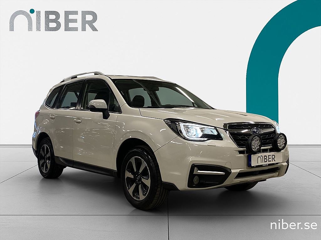 Subaru Forester 2.0 4WD Läder, Drag, Backkamera, 1 BRUKARE, Pano