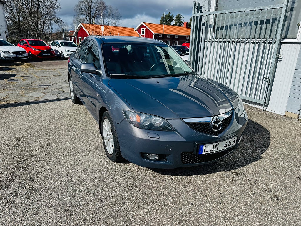 Mazda 3 Sedan 1.6 109HK MZ-CD / ENDAST 7400Mil / 1 ÄGARE