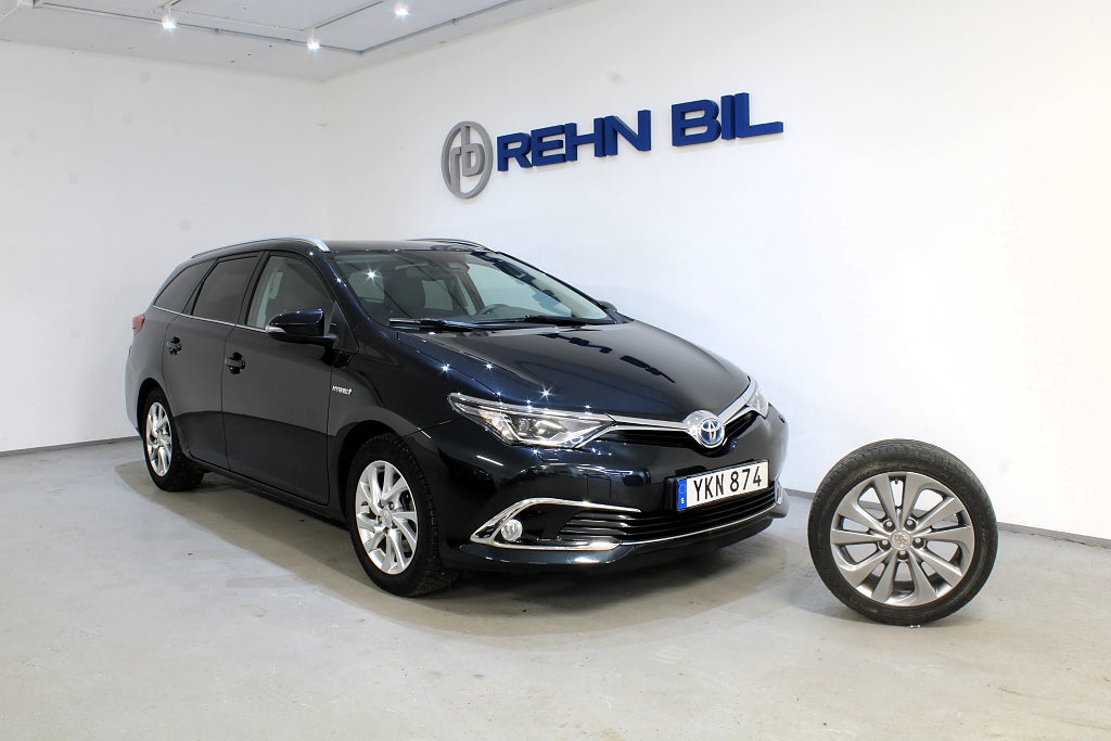 Toyota Auris Touring Sports Hybrid e-CVT Executive Dragkrok