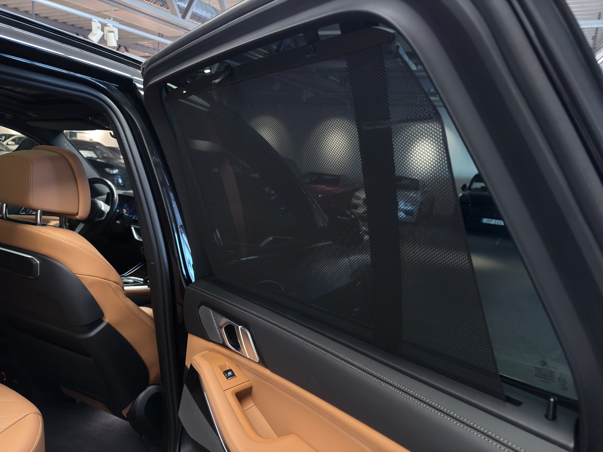 BMW X5 xDrive50e 490hk M-Sport | Innovation | Drag 2024 - miniatyr 49