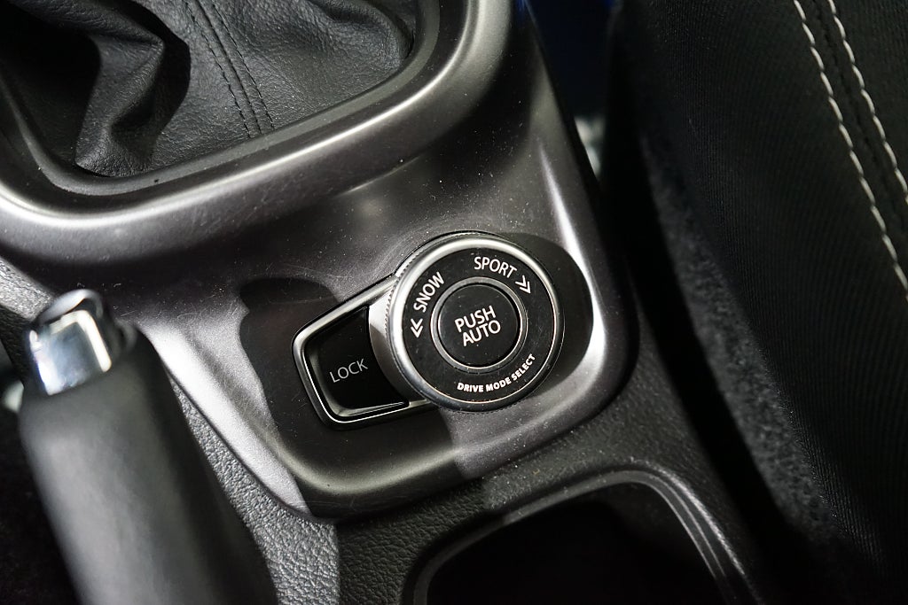 Suzuki Vitara 1.0 Boosterjet AllGrip B-kamera Dragkrok 111hk