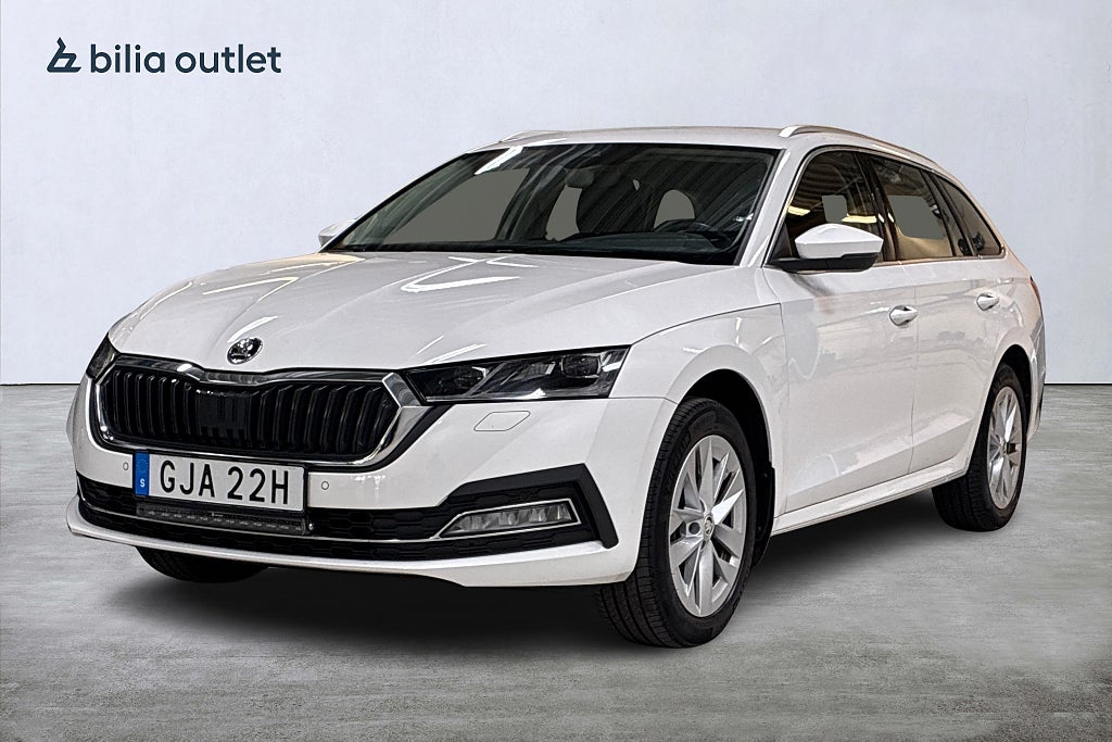Skoda Octavia Kombi 2.0 TDI 4x4 DSG Style 150hk Cockpit Drag B-kamera