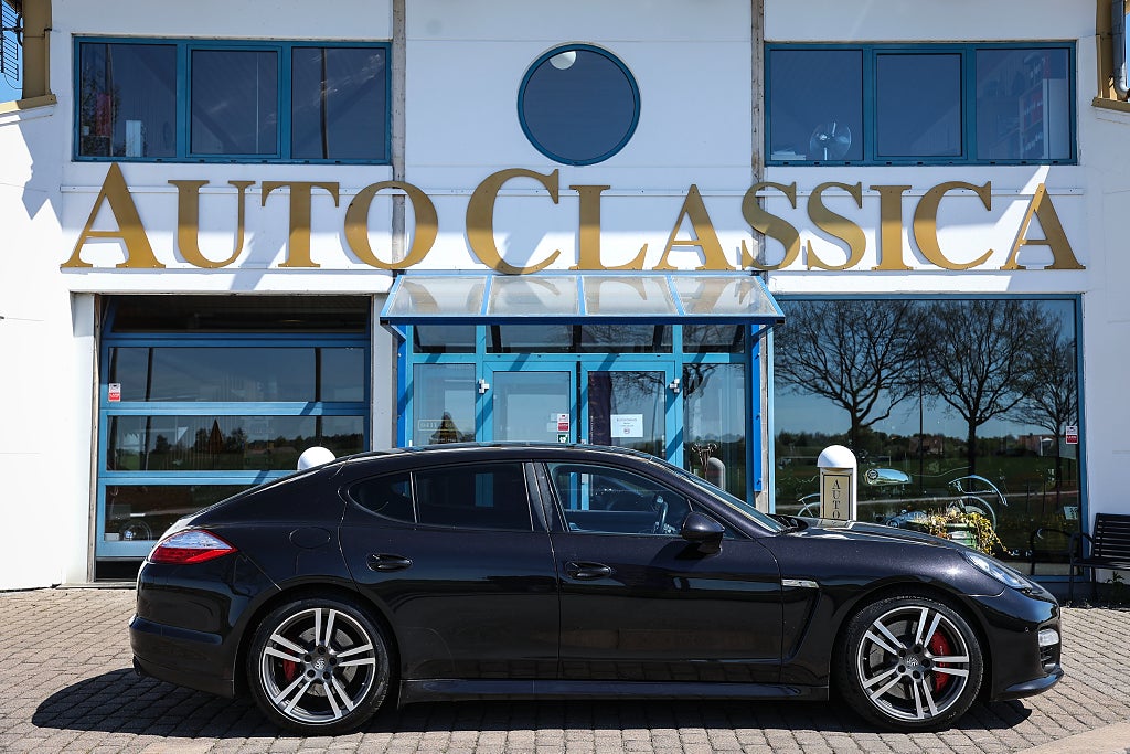 Porsche Panamera GTS