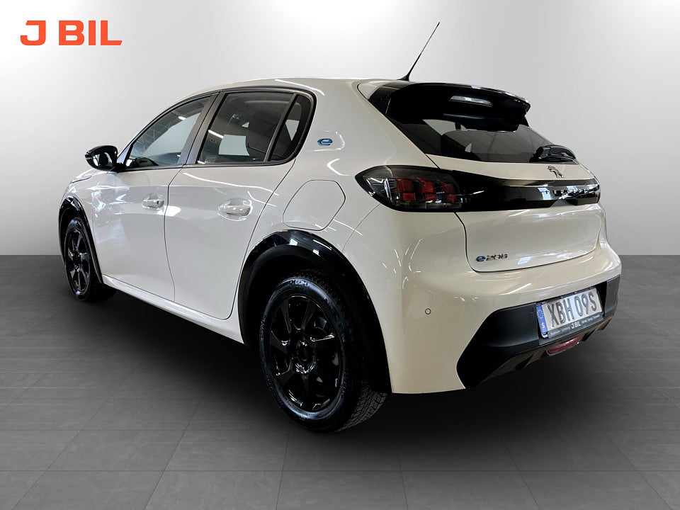 Bild på Peugeot E-208 Active Pack 50kWh 136hk Aut CARPLAY P-SENSORER