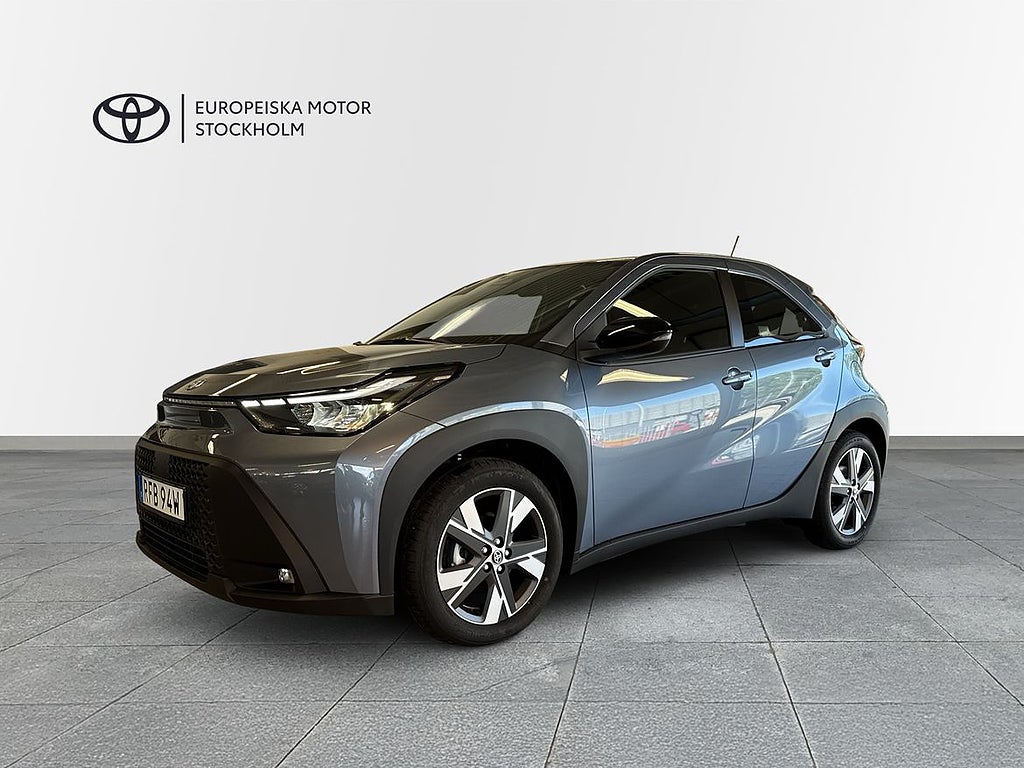 Toyota Aygo X PLAY COMFORT PACK - BACKKAMERA/DEMOBIL
