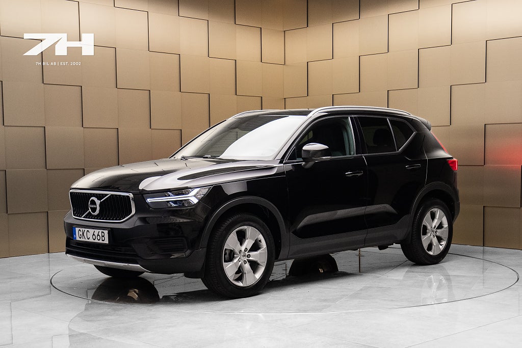 Volvo XC40 T2 / Harman Kardon / Värmare / Farthållare / Sensorer