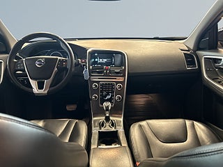 Volvo XC60 D4 AWD Aut Summum Business Edt Skinn/Dvärm/SoV/Ledramp – bild 8