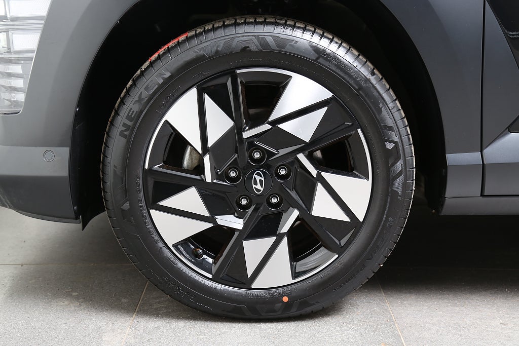 Hyundai Kona Advanced Hybrid | Skinn 360-kamera Bose HUD El-baklucka 2024