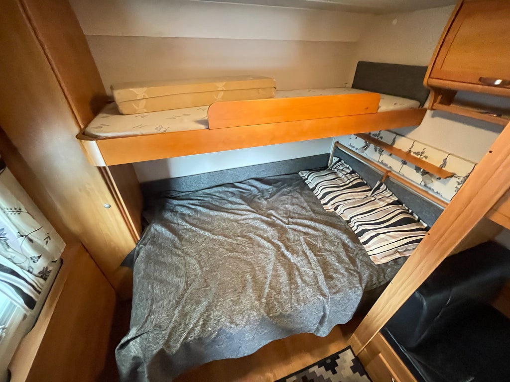 Polar 680 /Barnkammare/Förtält/AC/ALDE/7 bäddar/Fint skick - Polar