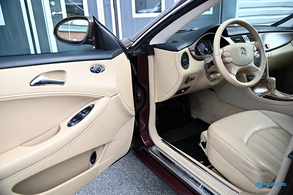 Mercedes-Benz CLS