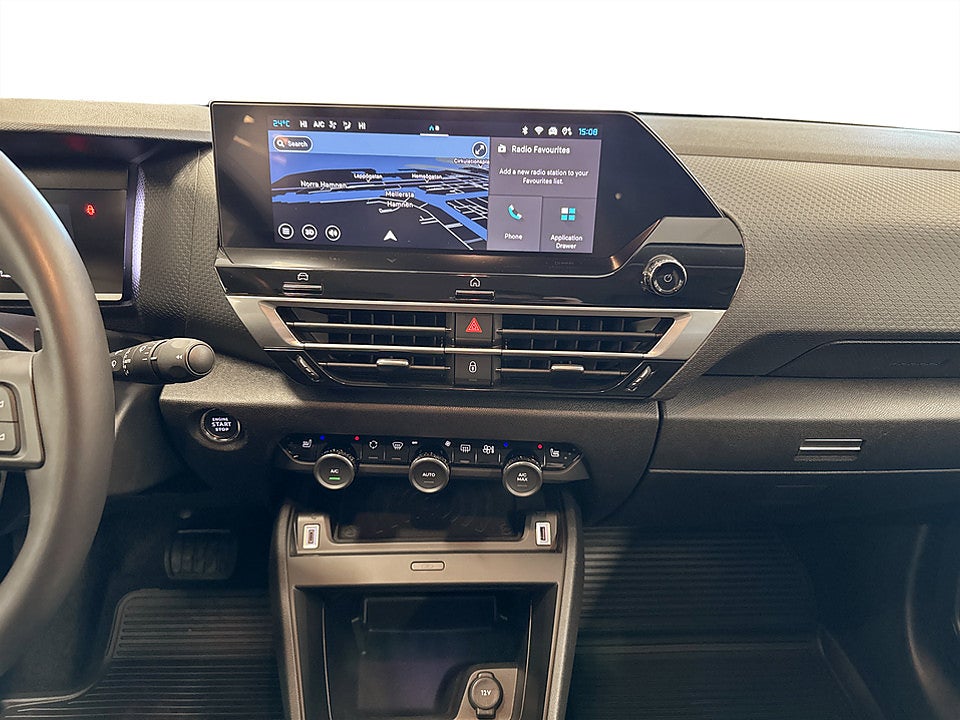 Bild på Citroën C4 Shine 1.2 PT 130hk Aut NAVI CARPLAY