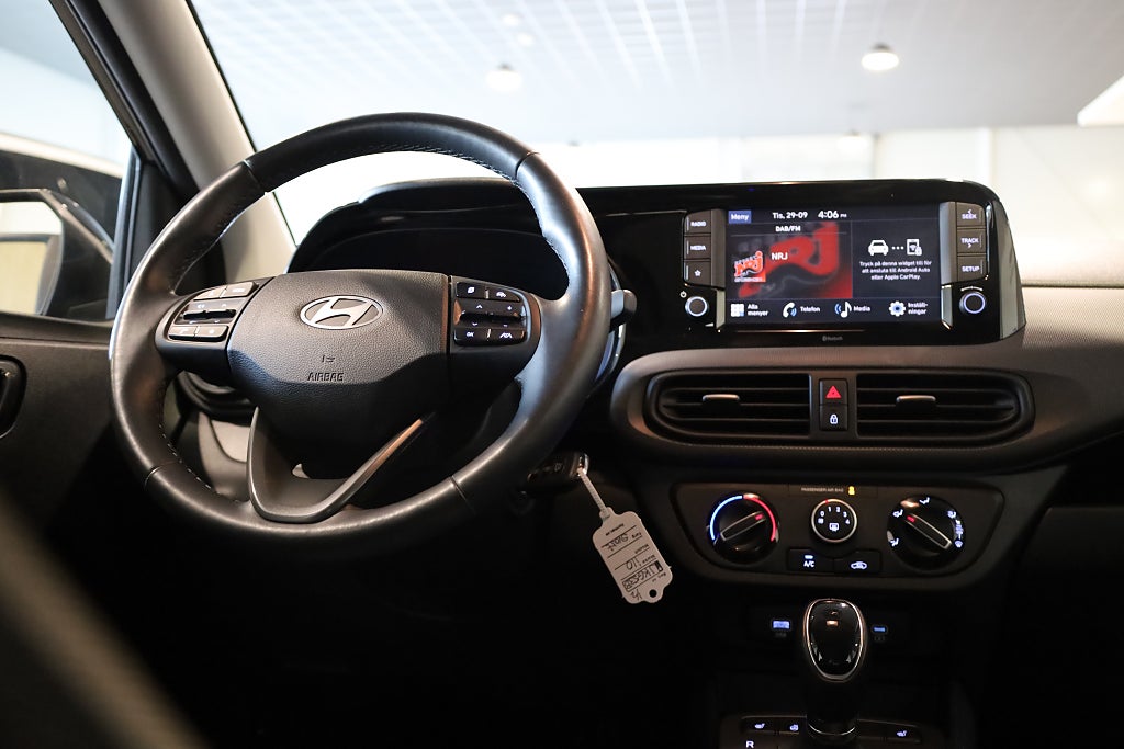 Hyundai i10 1.0 blue AUT Essential Rattvärme CarPlay Leasbar 2024