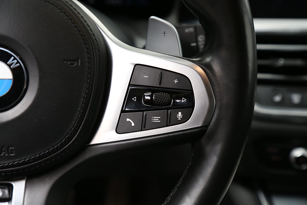 BMW 330e xDrive 292hk Touring M Sport Aut Dragkrok