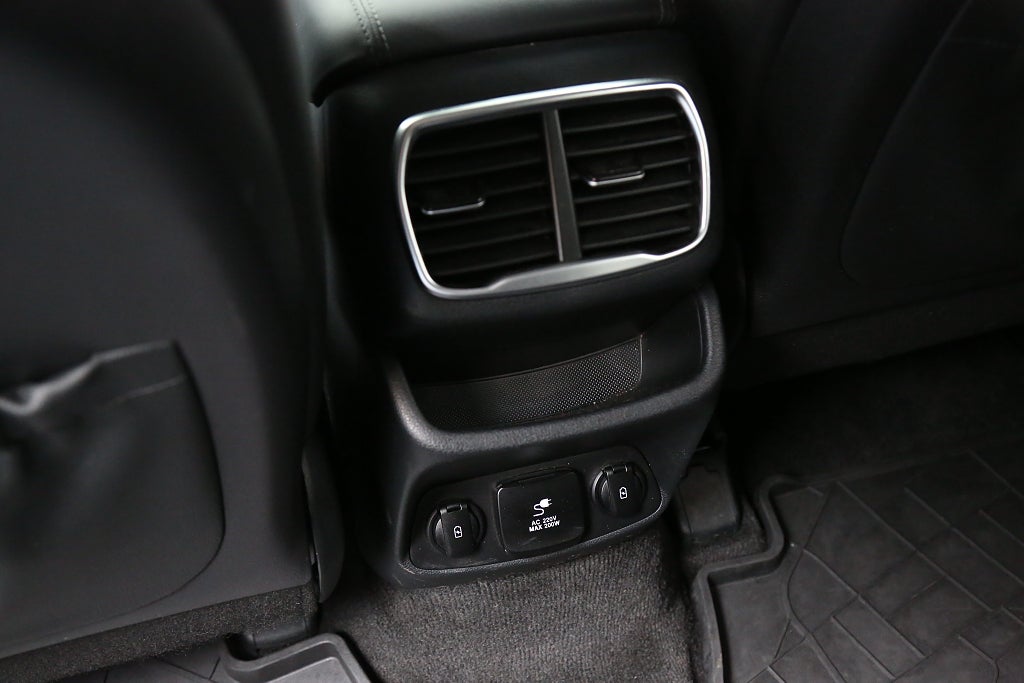 Hyundai Santa Fe 2,2 CRDi 200hk Premium AWD Aut Extraljus Motorv Drag