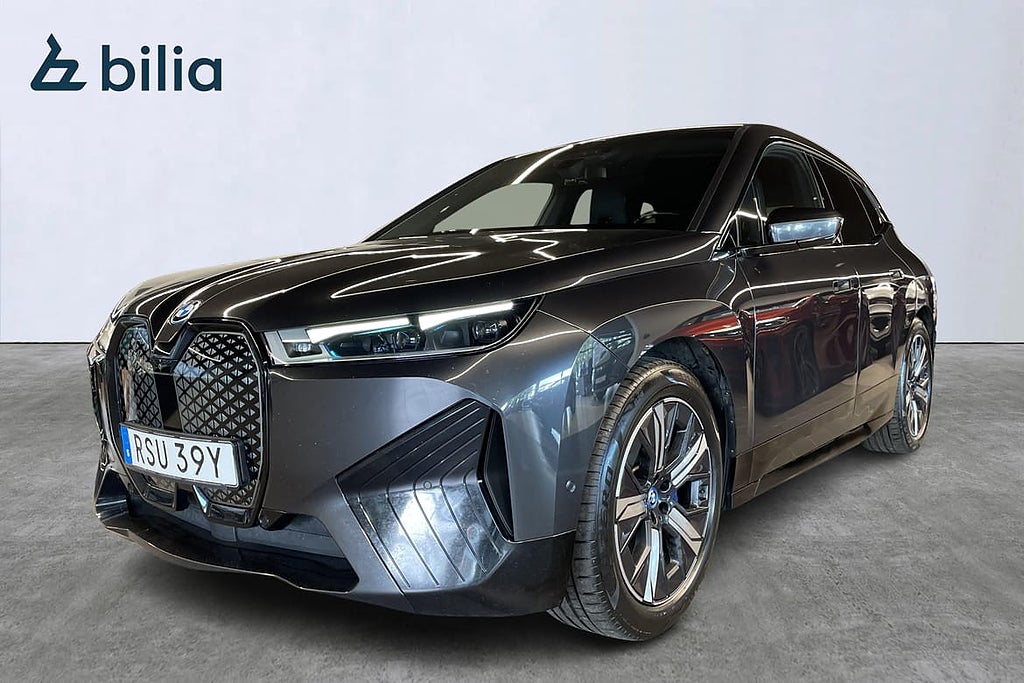 BMW iX Sport Package/Drag/Shadow/360/V-Däck/Moms