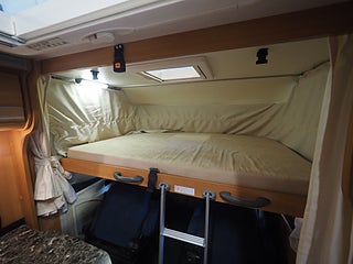 Husbil-integrerad Dethleffs Globebus 12 av 20